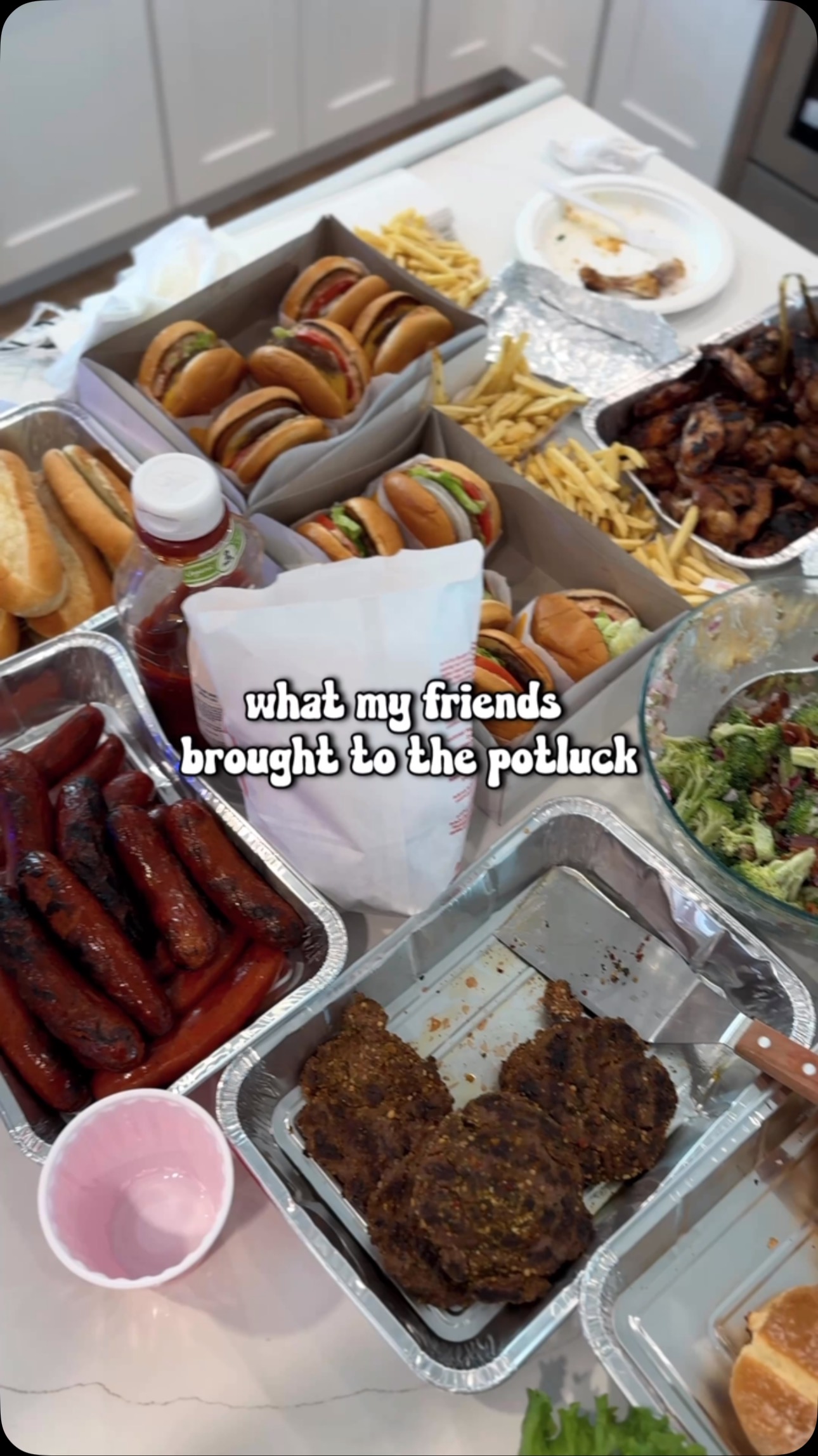 they understood the assignment. 😋🍽️ what my friends brought to the potluck… besides their whole personality. ✨

#potluck #dinnerparty #partyideas #potluckparty #potluckidea