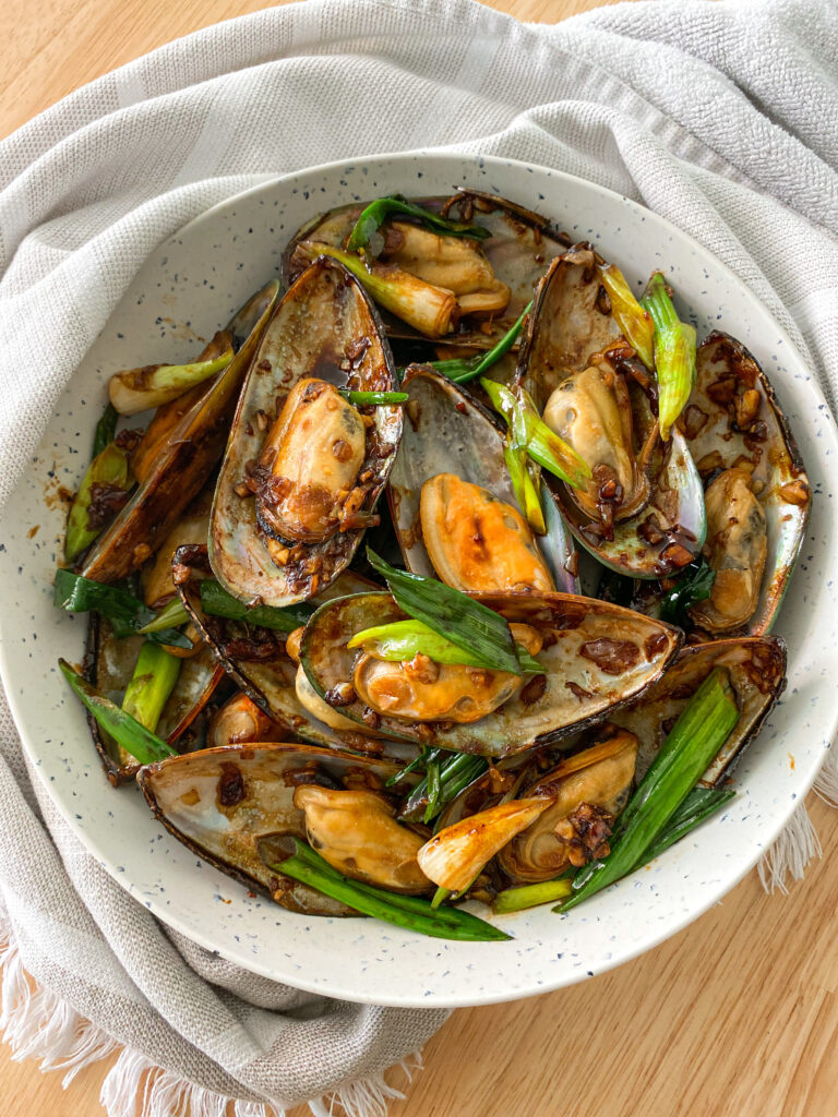 How To Make Hến Xào Vietnamese Stir Fry Mussels Ta Daa