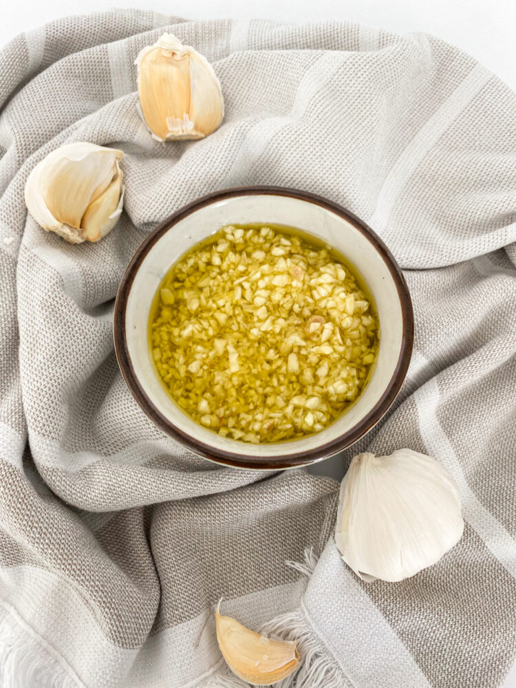 How to Make Homemade Minced Garlic in Olive Oil - Ta-Daa!