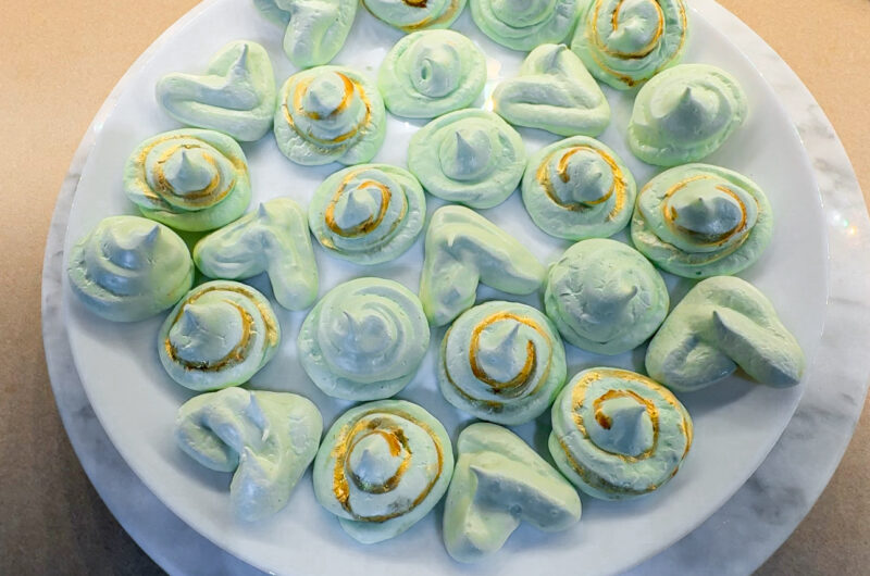 How to Make Pandan Meringue Cookies