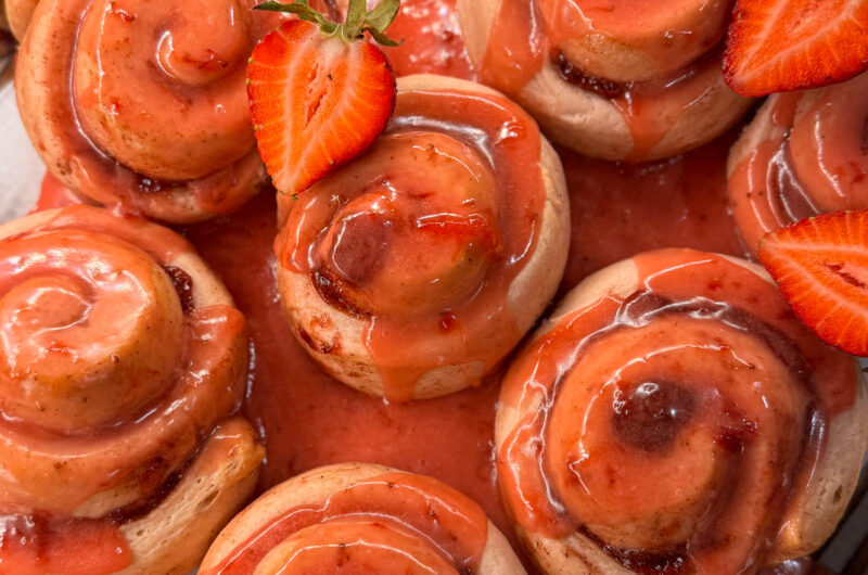 How to make Strawberry Cinnamon Rolls